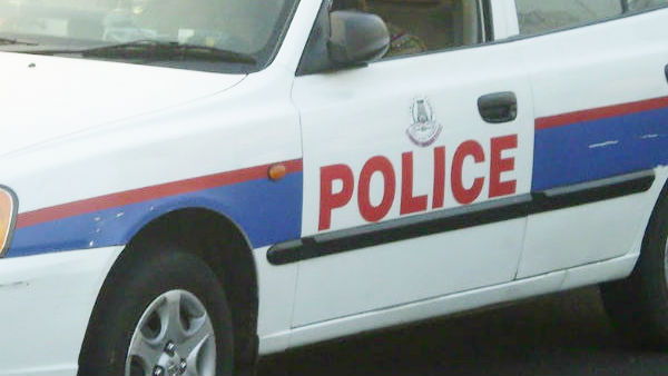 போலீசில் புகார்