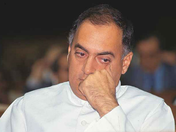 ஏன் இப்படி கூறுகிறார்?