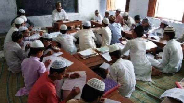 மீண்டும் பள்ளிகள் திறப்பு