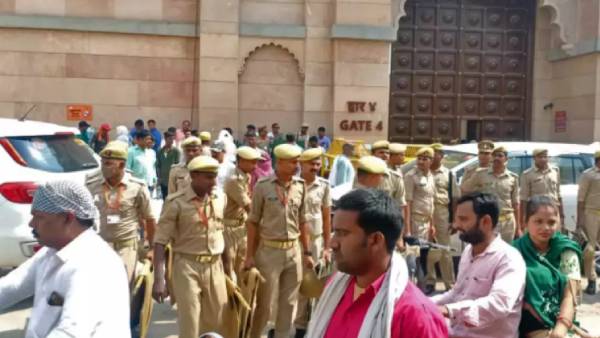 தடை விதிக்க முடியாது