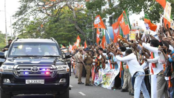 காவி மயம்