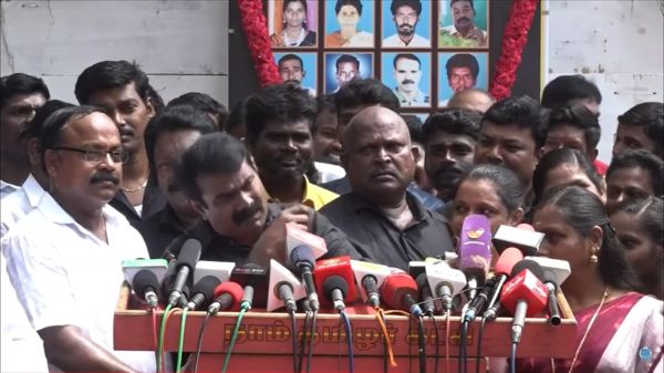 காங்கிரஸ் மீது விமர்சனம்