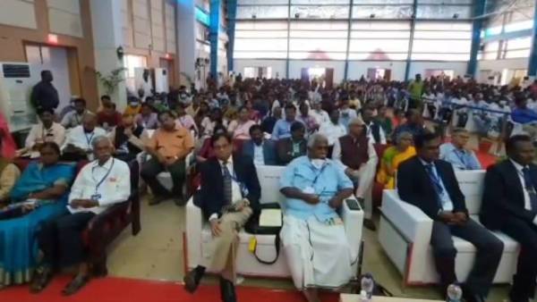ஆங்கிலேய கல்விக்கொள்கையை சீர்செய்ய வேண்டும்