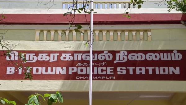கருவில் இருந்த குழந்தை