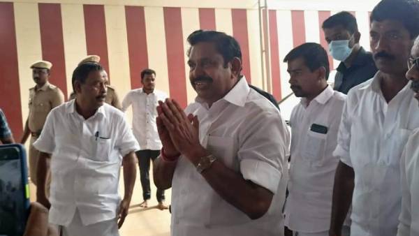 அதிமுக நிர்வாகி