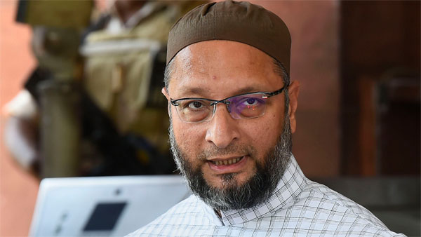 Dont Waste Your Vote On Congress: Asaduddin Owaisi taking a Dig at the Congress Dont Waste Your Vote On Congress: Asaduddin Owaisi taking a Dig at the Congress