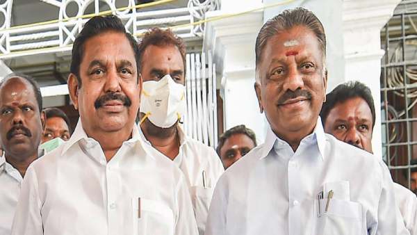 ஓபிஎஸ் - இபிஎஸ் வாதம்