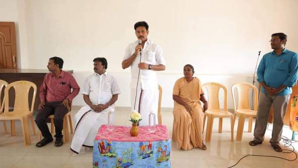 சந்தோஷமாக இருக்கிறது