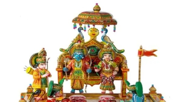 PHOTOS : Here are photos of Prime Minister Narendra Modis gifts to leaders at the G7 summit PHOTOS : Here are photos of Prime Minister Narendra Modis gifts to leaders at the G7 summit