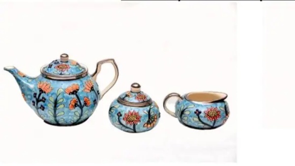 PHOTOS : Here are photos of Prime Minister Narendra Modis gifts to leaders at the G7 summit PHOTOS : Here are photos of Prime Minister Narendra Modis gifts to leaders at the G7 summit