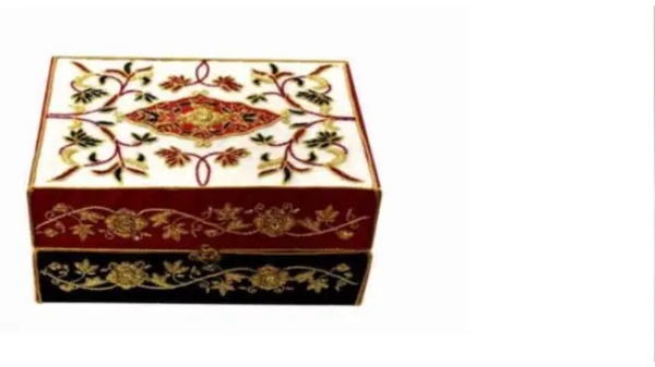 PHOTOS : Here are photos of Prime Minister Narendra Modis gifts to leaders at the G7 summit PHOTOS : Here are photos of Prime Minister Narendra Modis gifts to leaders at the G7 summit