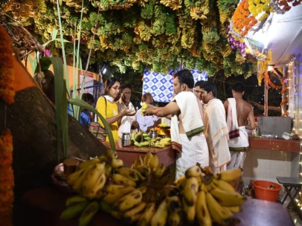 வாழைப்பழம் வழங்க எதிர்ப்பு