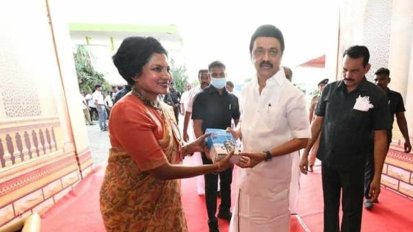 ஸ்டாலின் புத்தகம்
