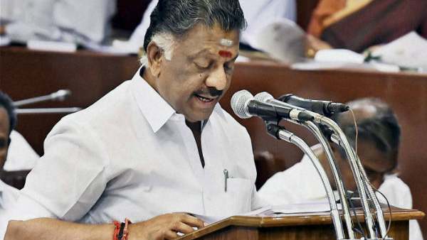 சிக்கலில் ஓபிஎஸ்.. எதிர்க்கட்சி துணைத் தலைவர் பதவியும் பறி போகிறதா.. பரபரக்கும் அதிமுக.. அடுத்து யார்? 