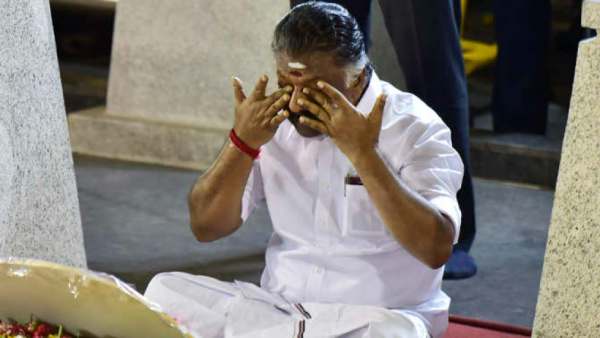 தர்மயுத்தம் காலத்தில்