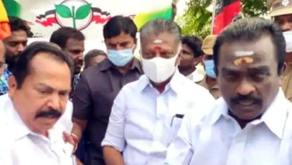 காய் நகர்த்தல்கள்
