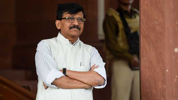 அமலாக்கப் பிரிவு முன்பு ஆஜராக போகிறேன்.. மாஸ் காட்ட யாரும் வராதீங்க.. சிவசேனா சஞ்சய் ராவத் ரவுசு 