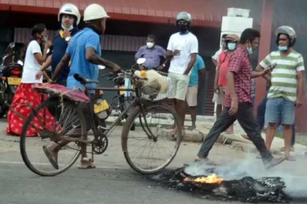 பள்ளிகள்