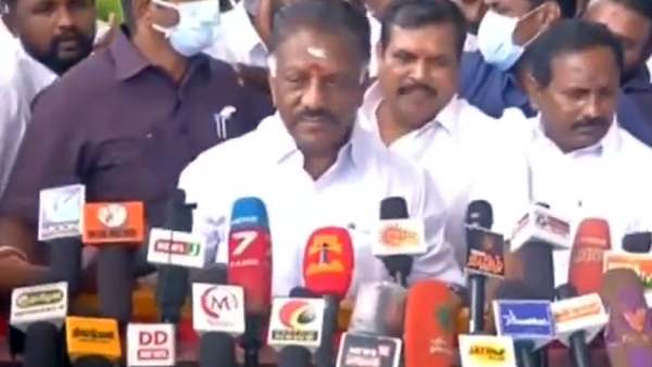 அரசியல் எதிர்காலம்