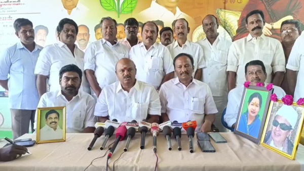 எடப்பாடி பழனிசாமி பொதுச்செயலாளர்