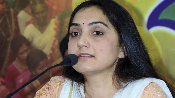 நபிகள் நாயகம் மீது அவதூறு: நுபுர் சர்மா தலையை வெட்ட உத்தரவிட்ட காஷ்மீர் முஸ்லிம் மத குரு கைது 