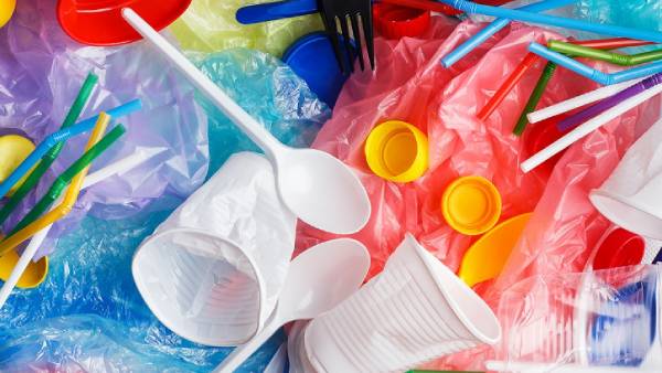 Ban on single use plastics like Straw, Buds, cups in India Ban on single use plastics like Straw, Buds, cups in India