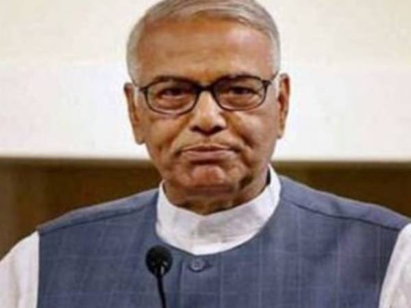 யஷ்வவந்த் சின்ஹா போட்டி