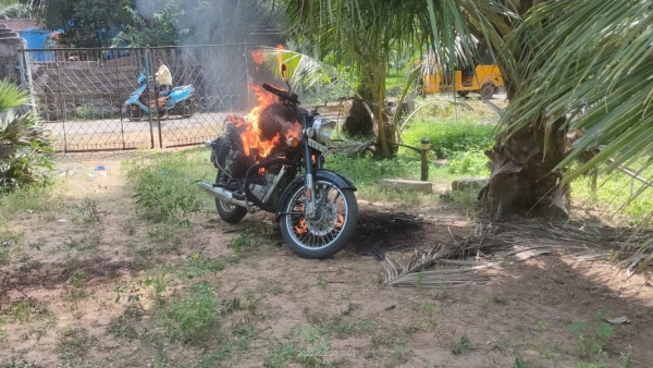 ரூ.1.60 லட்சம் பைக்