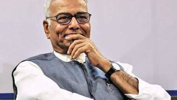 பிரதமர் மோடி, ராஜ்நாத்சிங்கிடம் ஆதரவு