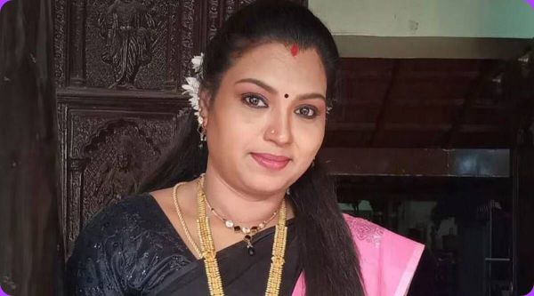 வடிவேலுவுடன் காமெடியில் கலக்கிய பிரபல நடிகைக்கு இத்தனை கஷ்டங்களா?.. கண்ணீரில் சீரியல் வில்லி! 