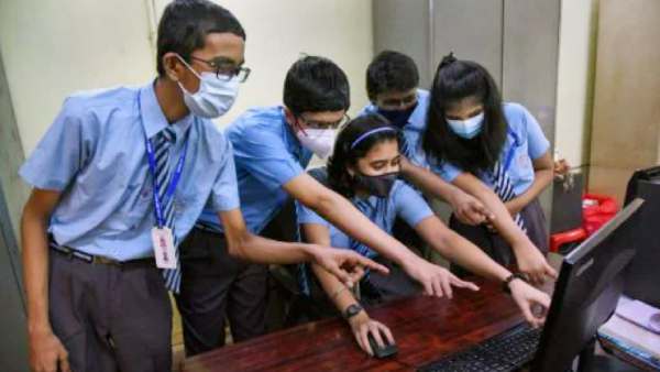 சிபிஎஸ்இ பிளஸ் 2 ரிசல்ட்..92.72% பேர் தேர்ச்சி..https://cbseresults.nic.in/ இணையதளத்தில் பார்க்கலாம் 