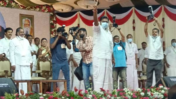 பெரியாருக்கு பாரத ரத்னா.. விலைவாசிக்காக திமுக அரசுக்கு கண்டனம்.. அதிமுக பொதுக்குழு 16 தீர்மான விவரம்