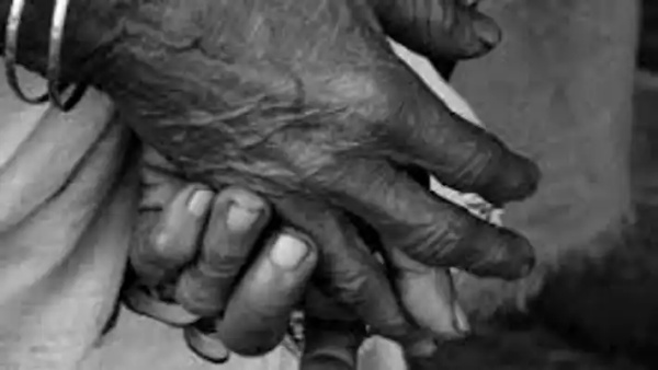 பார்வையற்ற தாய்