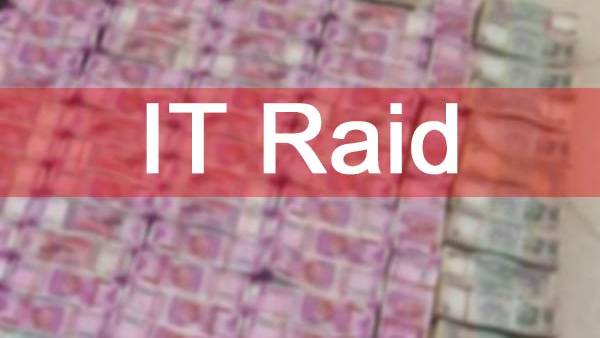 அரசு ஒப்பந்ததாரர்கள் வீட்டில் வருமான வரித்துறை சோதனை..மதுரை, திண்டுக்கல்லில் பரபரப்பு 