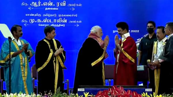 42வது அண்ணா பல்கலைக்கழக பட்டமளிப்பு விழா! அமைச்சர் பொன்முடி பெயர் எங்கே? வெடிக்கும் புதிய சர்ச்சை! 