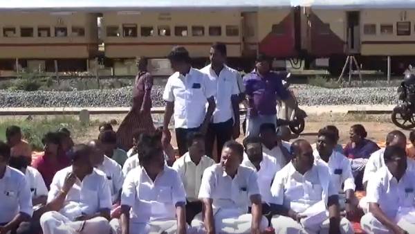 அடிக்கடி போராட்டம்