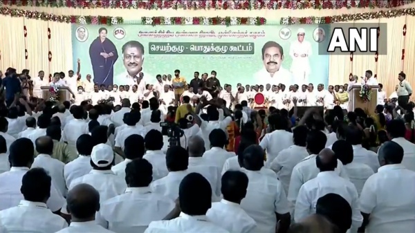 அடுத்த பொதுக்குழு