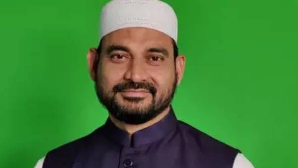 பாஜக நிர்வாகி வேலூர் இப்ராஹிம் கார் மீது கல்வீச்சு.. டீக்கடையில் நின்றவரை ரவுண்டு கட்டிய 50 பேர்! 