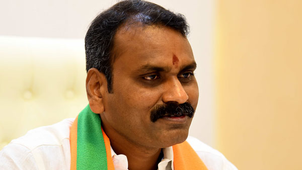 எல்.முருகன் + கேசவ விநாயகன்