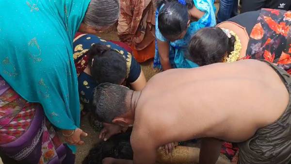 கவிழ்ந்த படகு- பெண் பலி