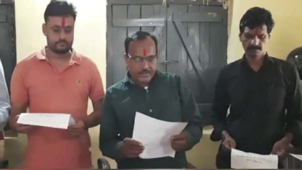 ம.பி. உள்ளாட்சி தேர்தலில் வென்ற பெண்களின் கணவன்மார்களுக்கு பதவிப்பிரமாணம்.. சர்ச்சை 