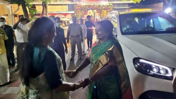 ஷேர் போட்டோ