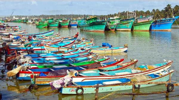 மீனவர்களுக்கு அழைப்பு