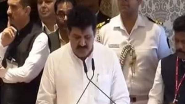 அவருக்கு தொடர்பு இல்லை