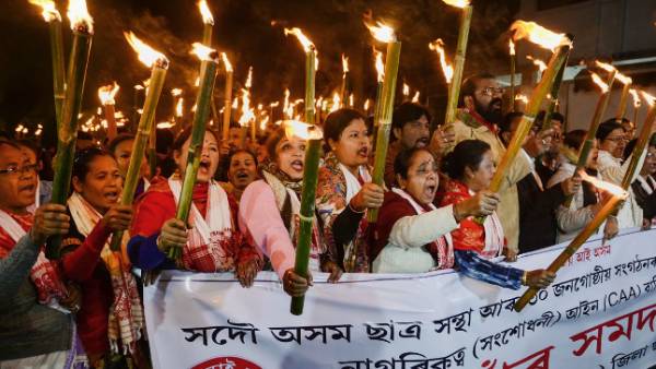 2 ஆண்டுகளுக்குப் பிறகு.. வடகிழக்கு மாநிலங்களில் மீண்டும் உக்கிரமடையும் சி.ஏ.ஏ.எதிர்ப்பு போராட்டம் 