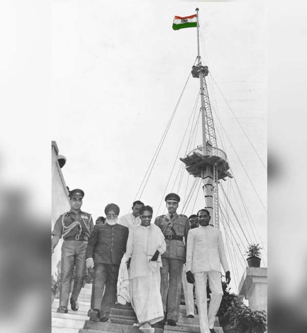 கொடியேற்றும் உரிமை