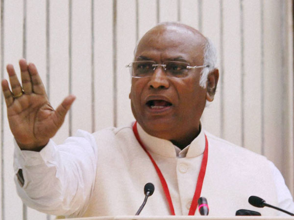 தொடர்ந்து 11 தேர்தலில் வெற்றி