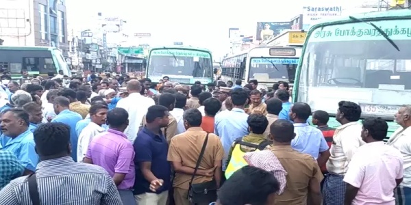 பேருந்துகள் மீது தாக்குதல்