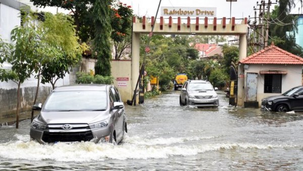  பெங்களூர்வில் இன்று முதல் மேலும் 5 நாட்களுக்கு கனமழை பெய்யும்.. வானிலை ஆய்வு மையம் எச்சரிக்கை! 