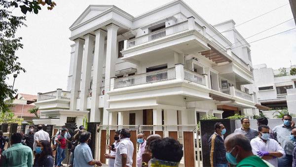 சொத்கு குவிப்பு வழக்கு
